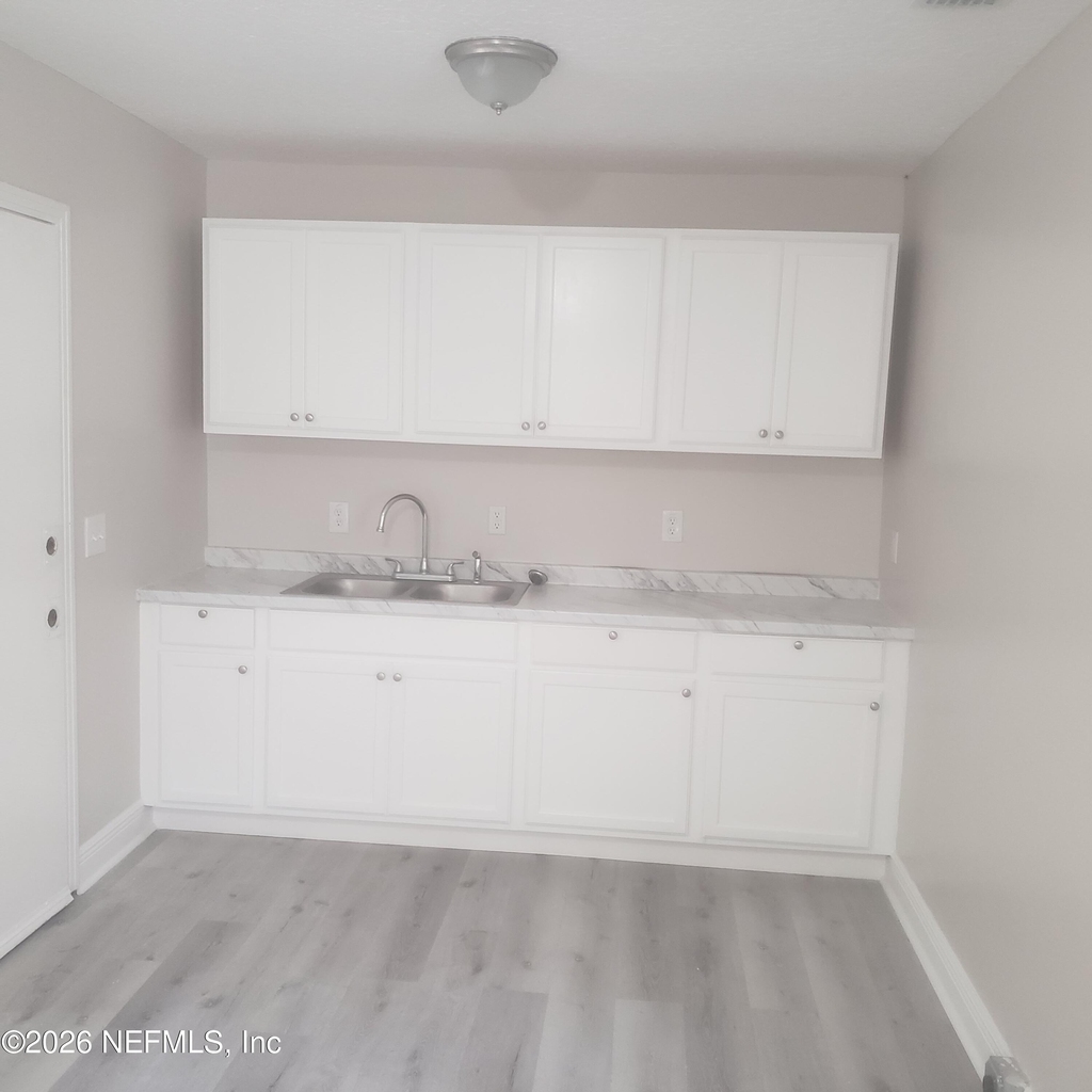 5531 Agra Court - Photo 5