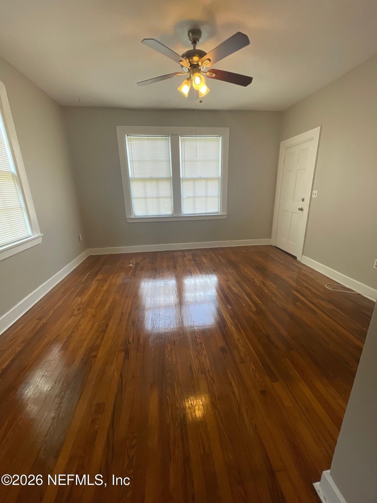 2752 Herschel Street - Photo 1