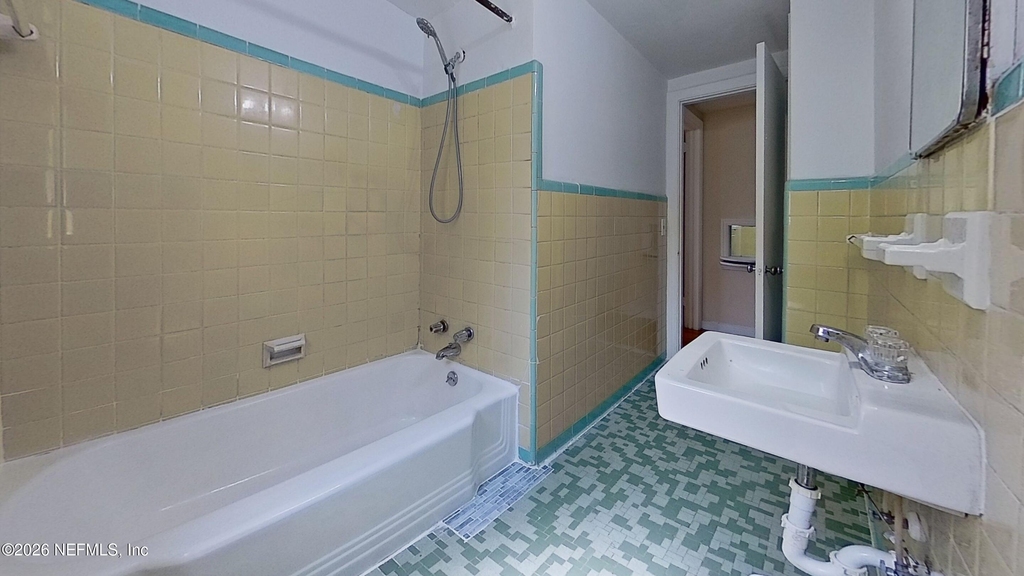 2589 Atlantic Boulevard - Photo 5