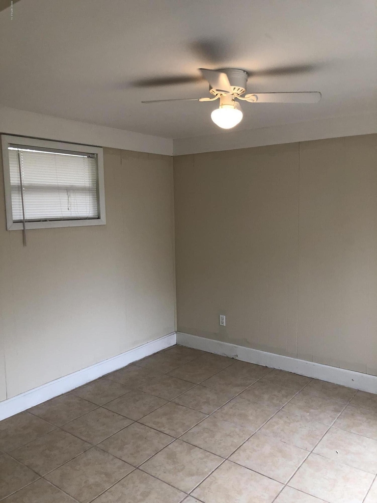 7318 Strato Road - Photo 6