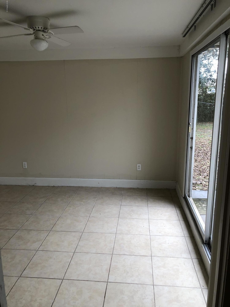 7318 Strato Road - Photo 5