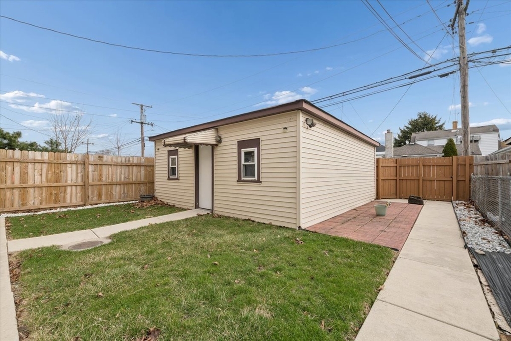 1341 Ridgeland Avenue - Photo 12