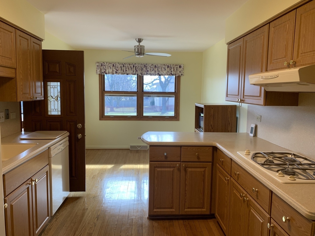 7609 Hayenga Lane - Photo 1
