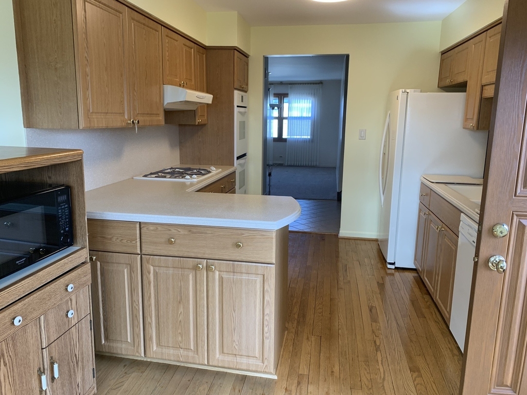 7609 Hayenga Lane - Photo 2