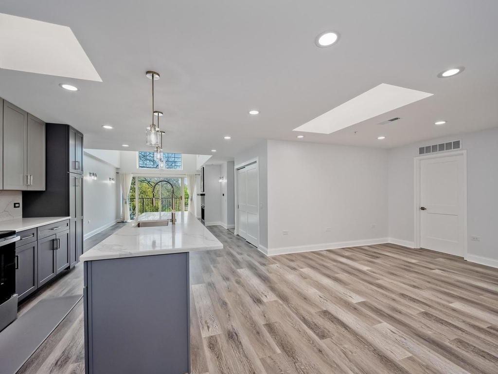 1800 Dewes Street - Photo 11