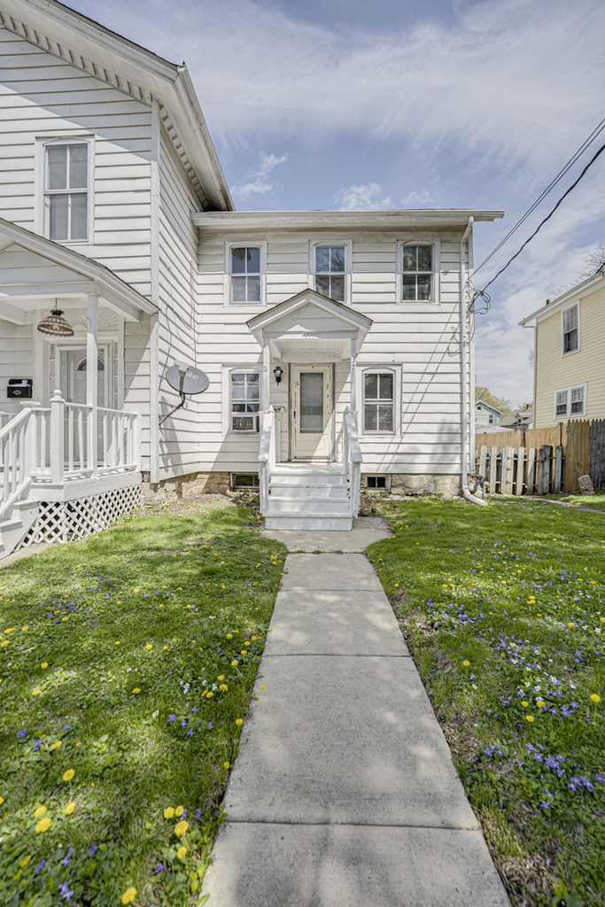 371 Cedar Street - Photo 2