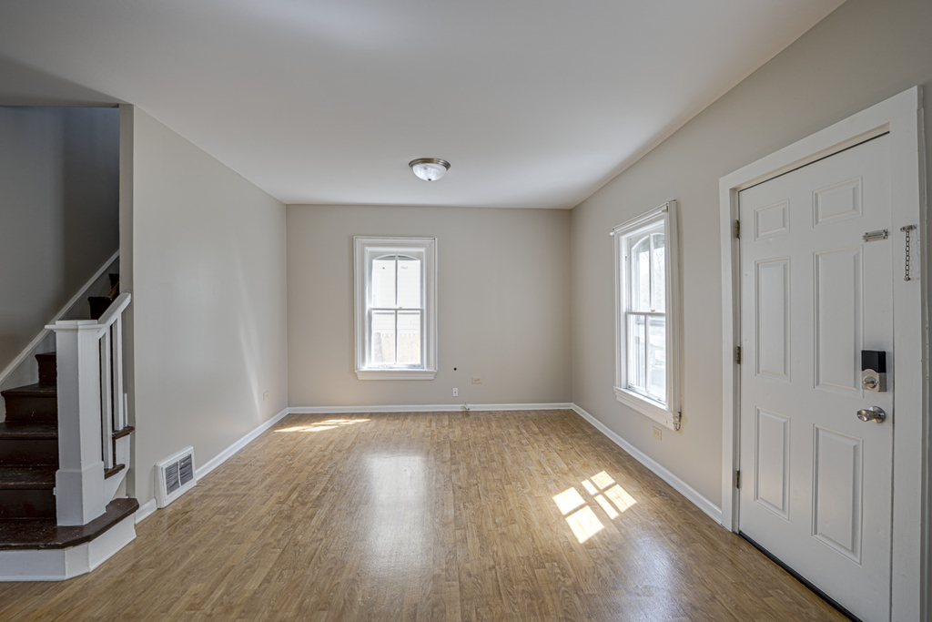 371 Cedar Street - Photo 5