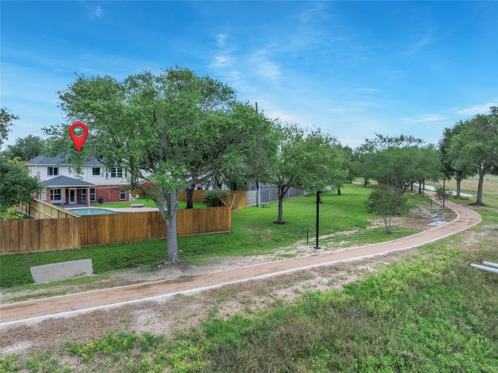 16731 Creek Trail - Photo 3