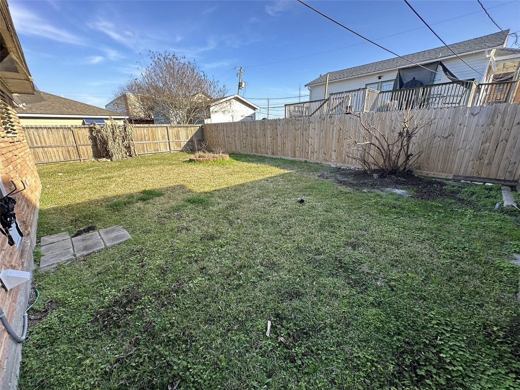 4511 Avenue R 1/2 - Photo 18
