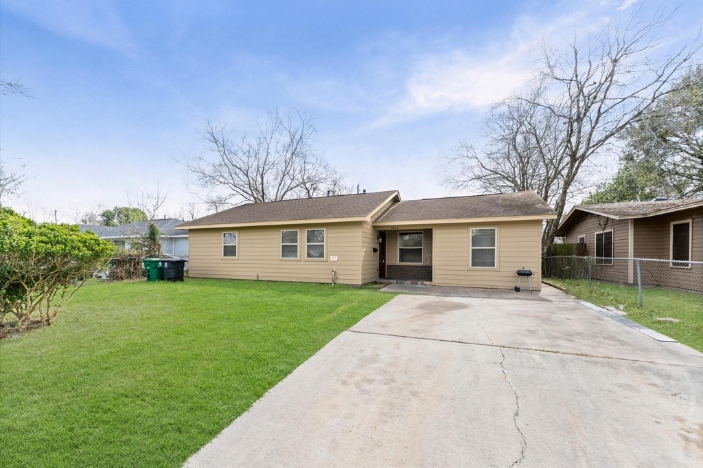 5646 Belmark Street - Photo 2