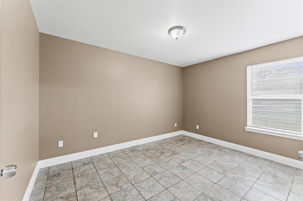 5646 Belmark Street - Photo 13