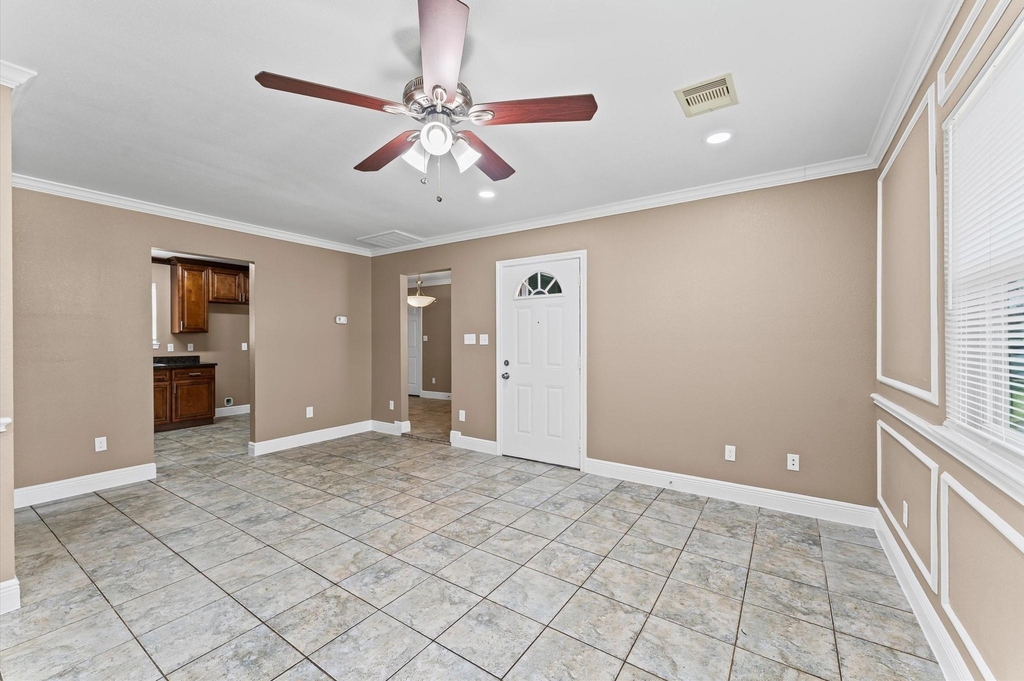 5646 Belmark Street - Photo 15