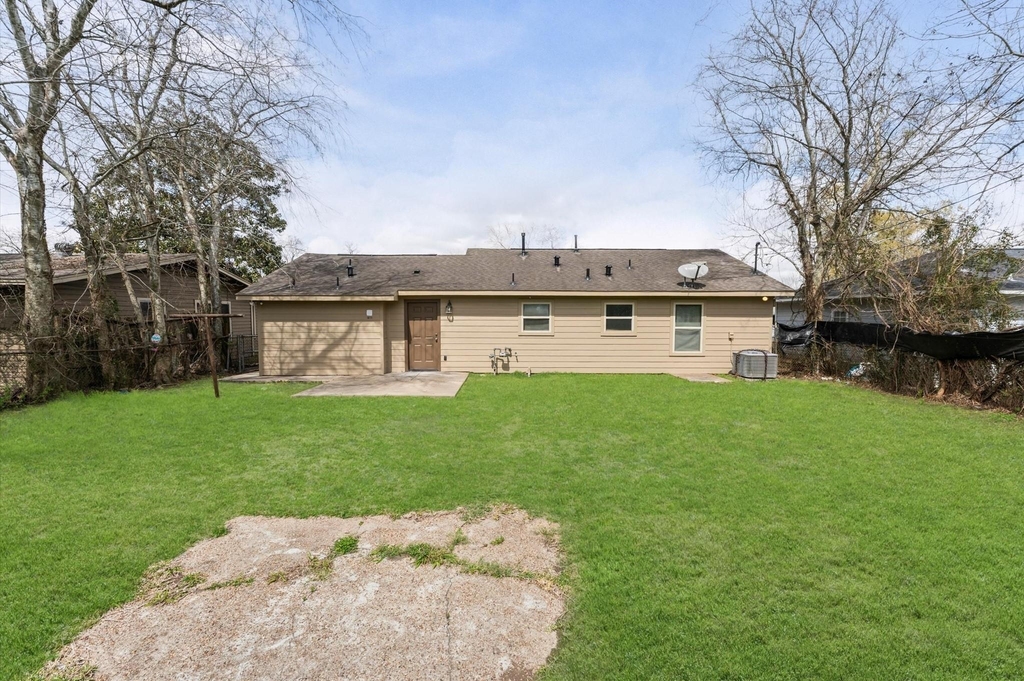 5646 Belmark Street - Photo 16