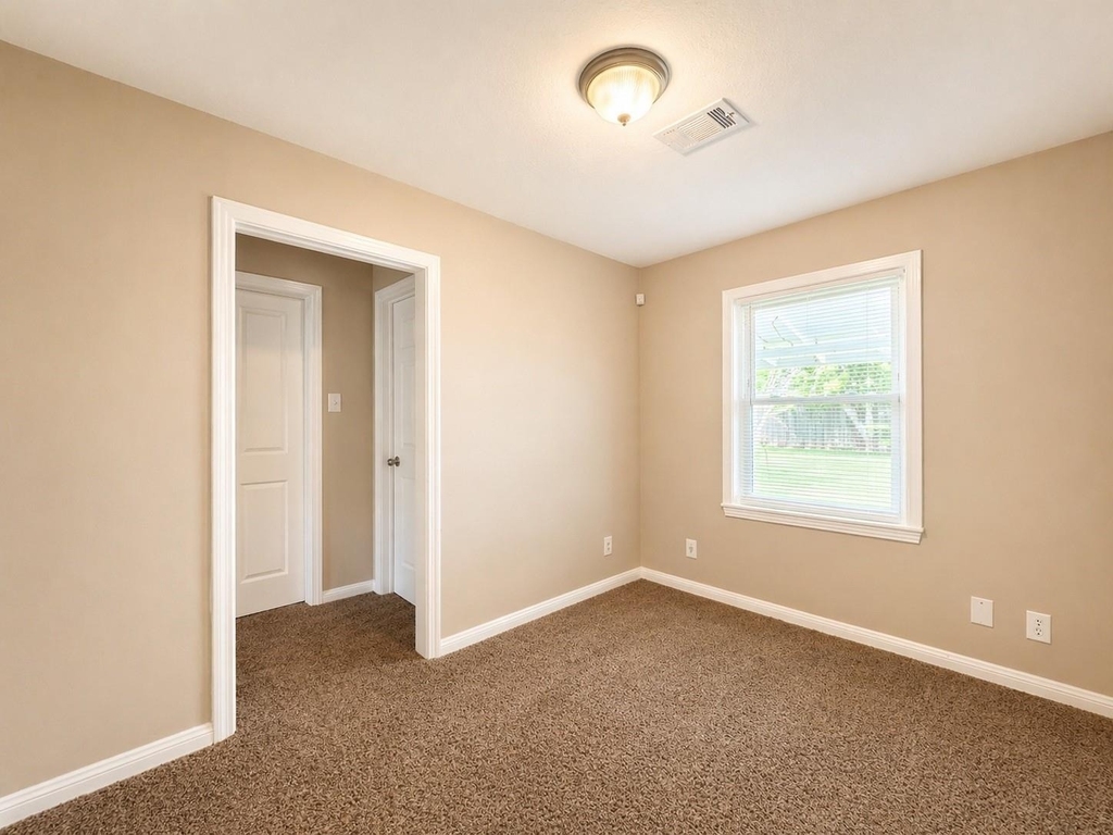 8069 Juliabora Street - Photo 3