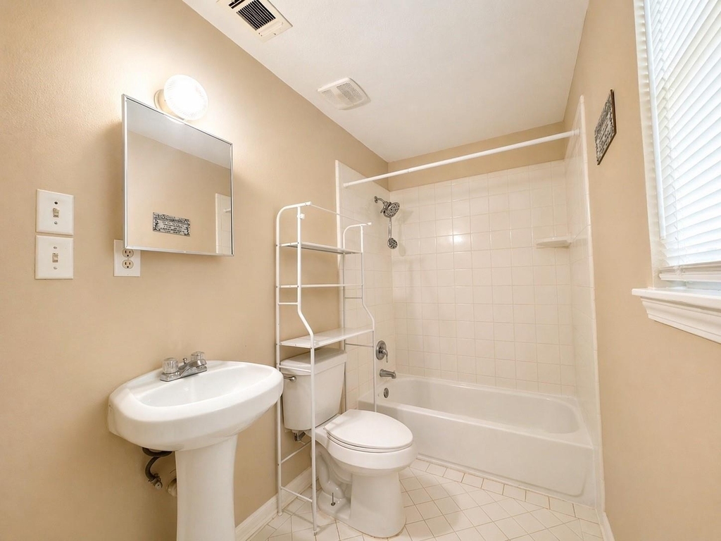 8069 Juliabora Street - Photo 2
