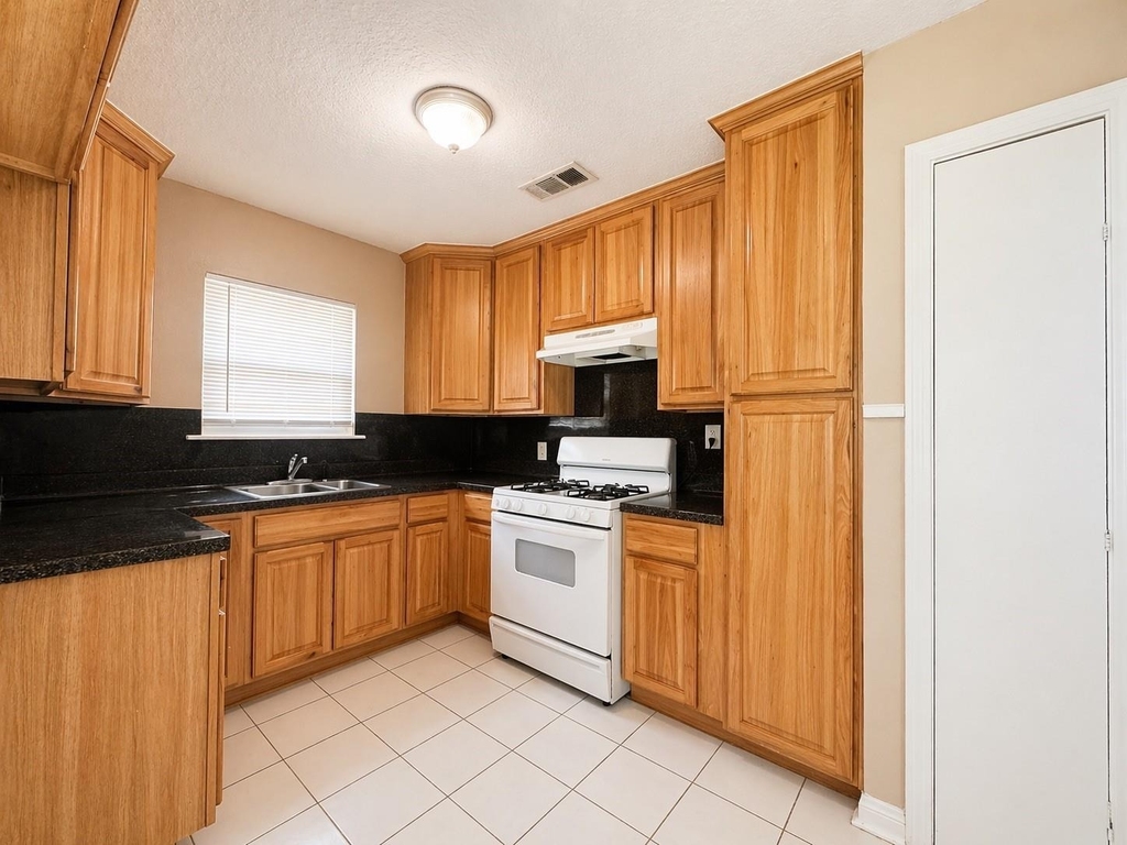 8069 Juliabora Street - Photo 1
