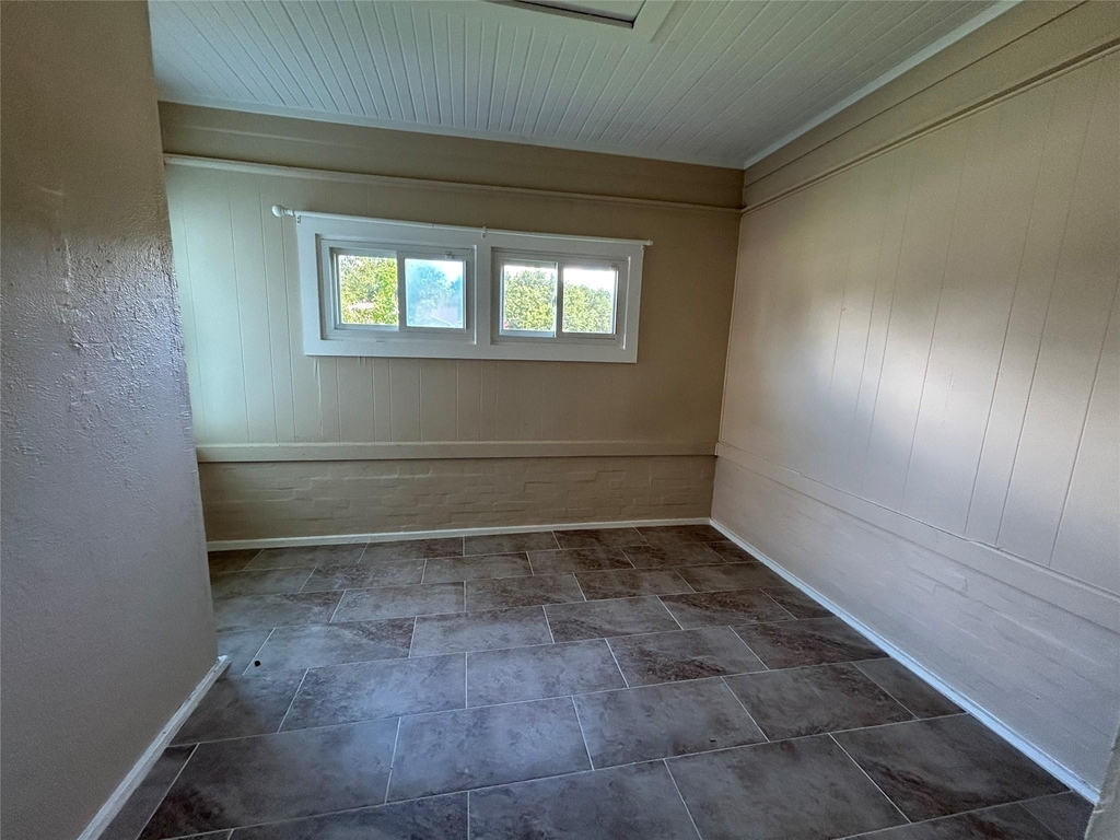 8069 Juliabora Street - Photo 8