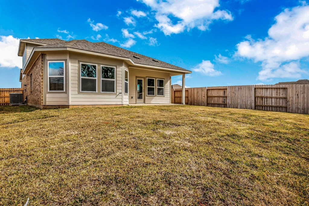 17925 Canopy Trace Court - Photo 8