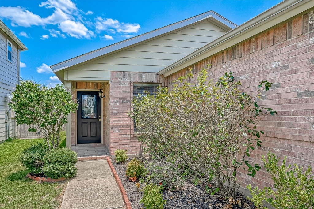 22138 Orchard Dale Drive - Photo 2