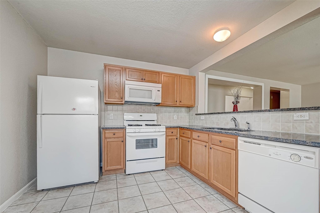 22138 Orchard Dale Drive - Photo 9