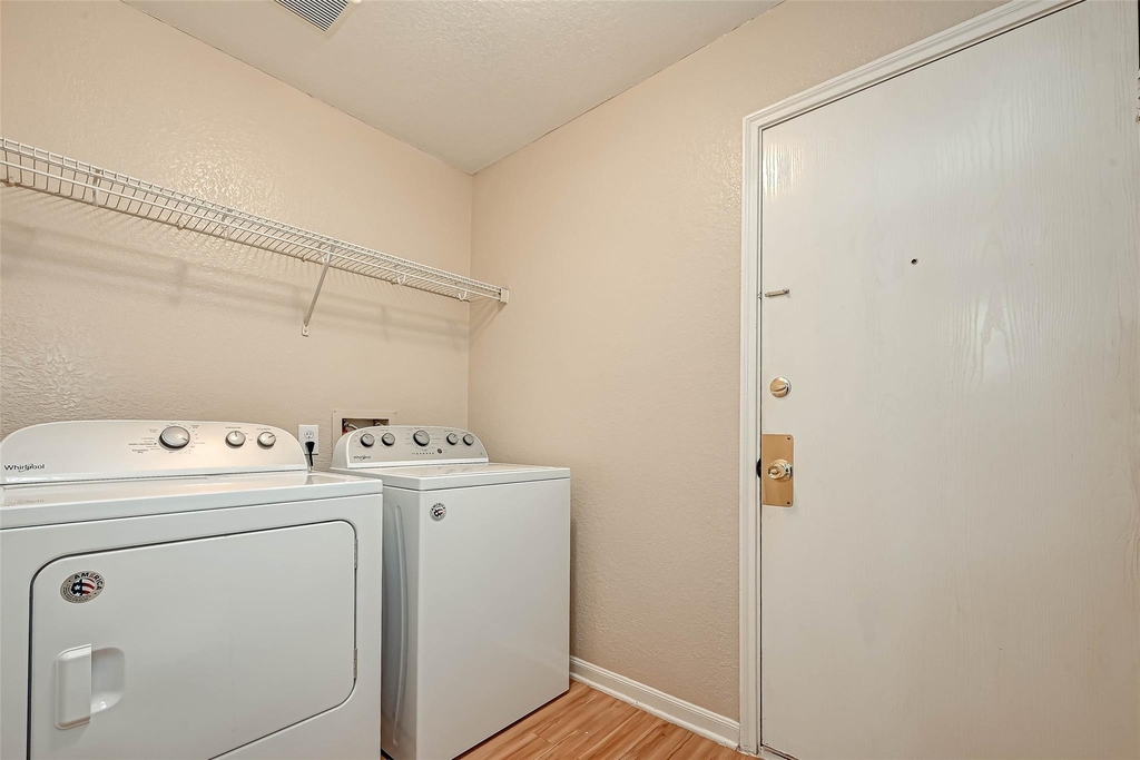 22138 Orchard Dale Drive - Photo 10