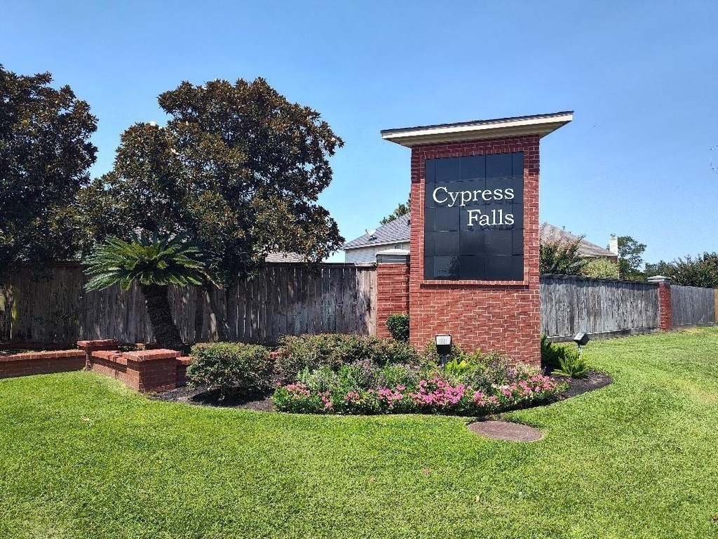 6327 Bonnie Chase Lane - Photo 2