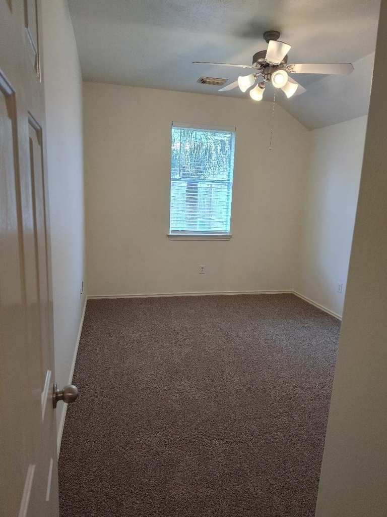 6327 Bonnie Chase Lane - Photo 17