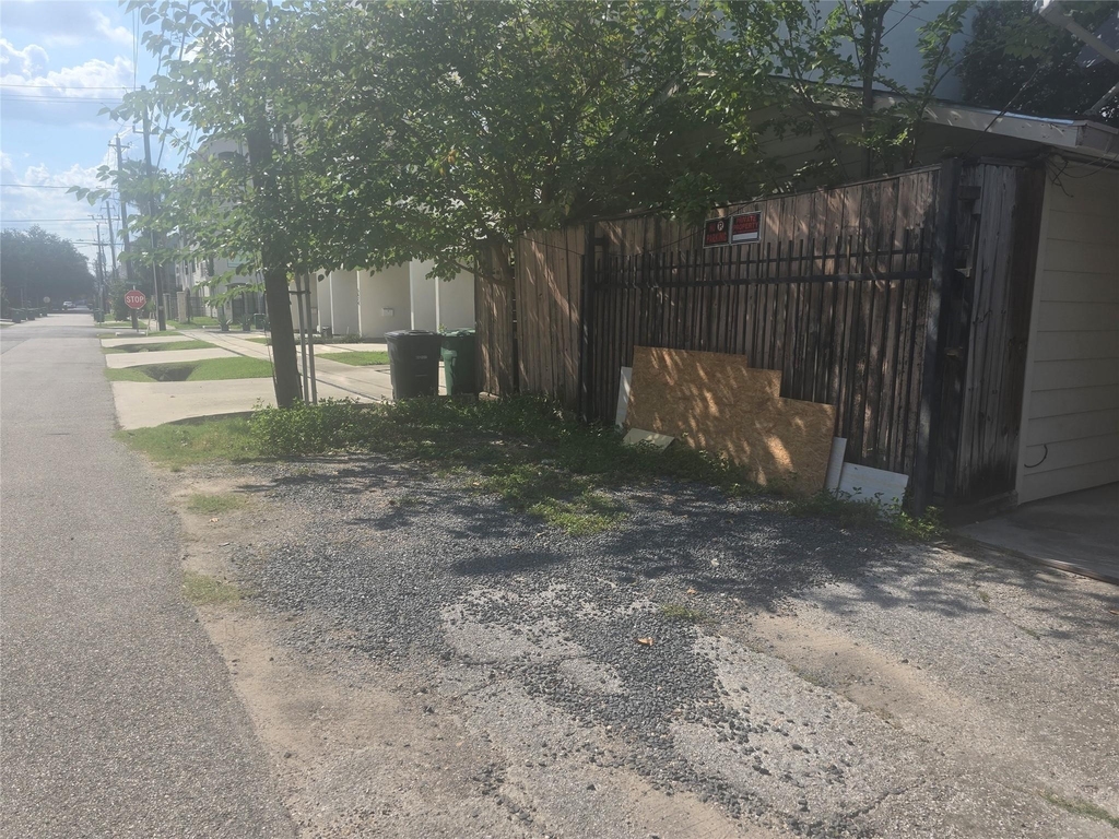 1501 Asbury - Photo 8