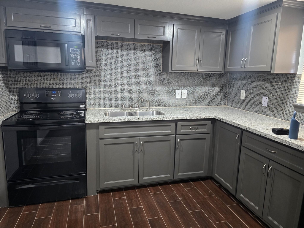 1501 Asbury - Photo 0