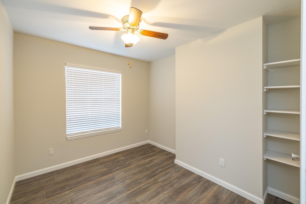 2750 Holly Hall Street - Photo 13