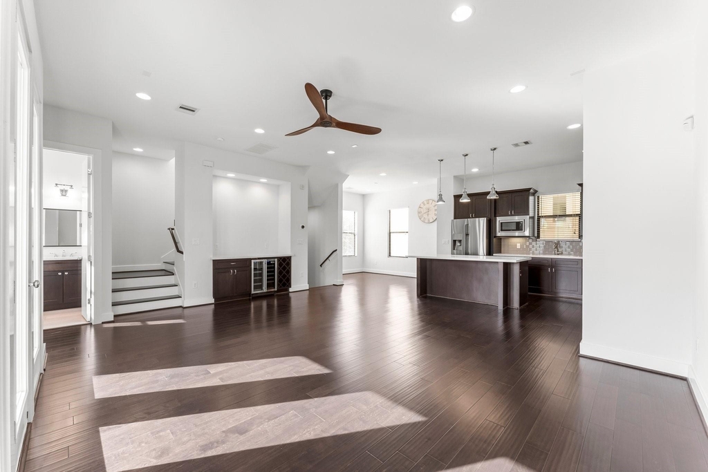 2909 Gillespie Street - Photo 15