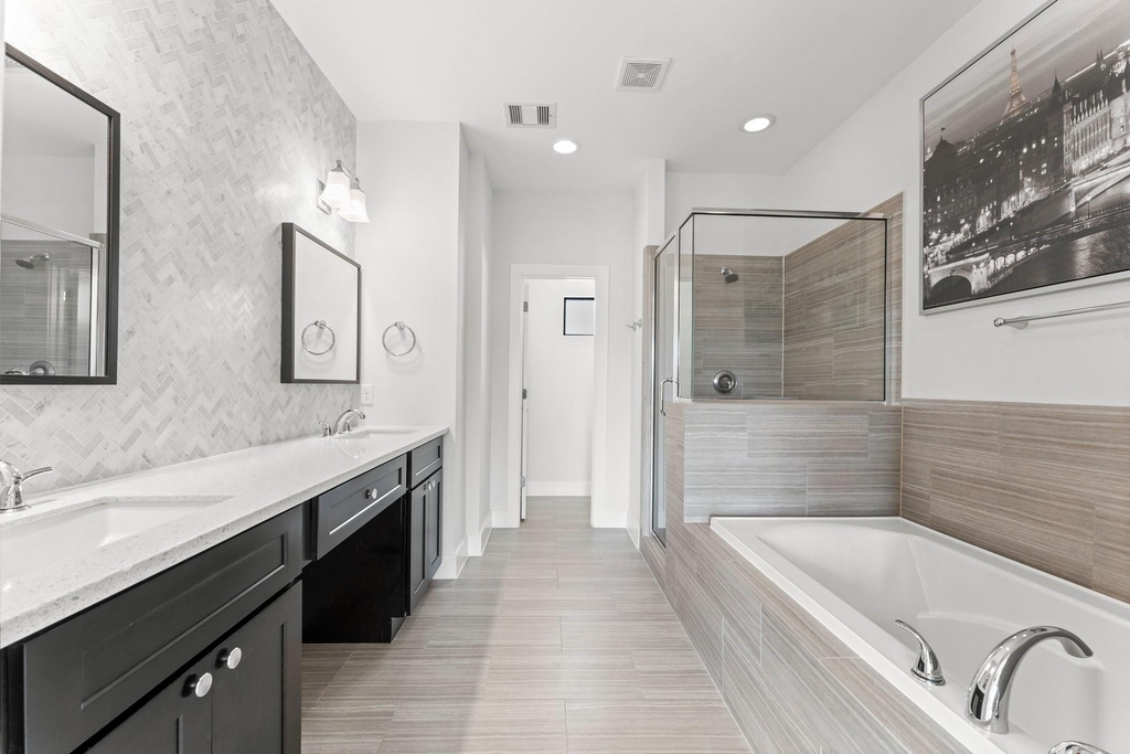 2909 Gillespie Street - Photo 29