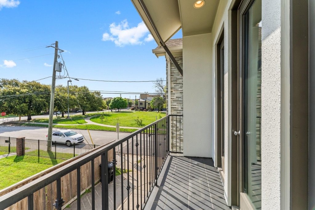 2909 Gillespie Street - Photo 21