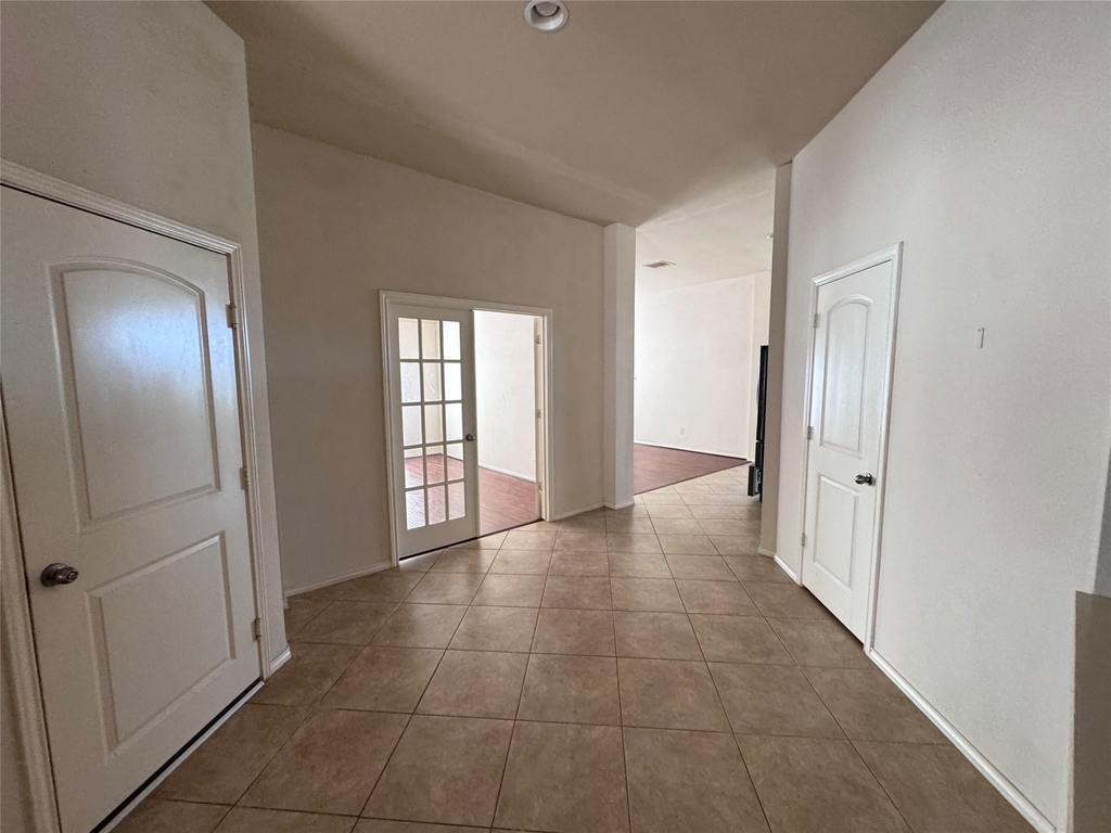 22010 Rustic Canyon Lane - Photo 4