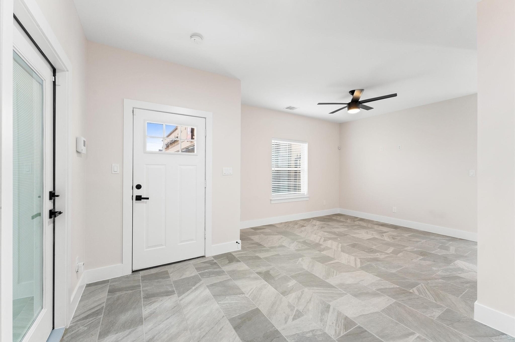 1908 Dismuke Street - Photo 2