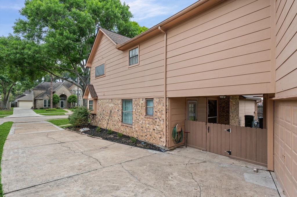 110 Shadow Wood Drive - Photo 4