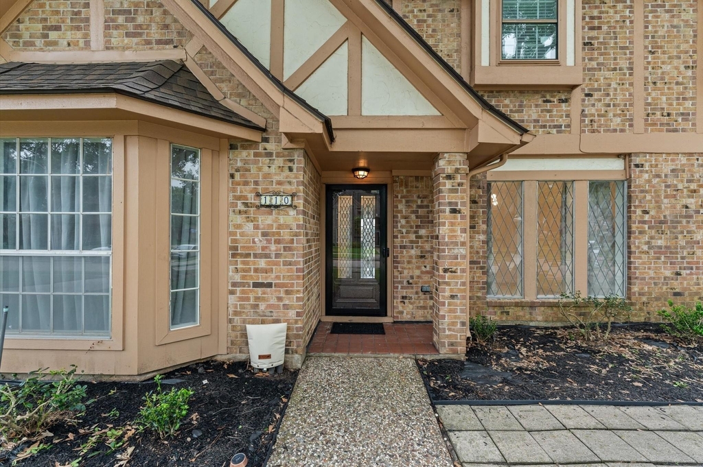 110 Shadow Wood Drive - Photo 1