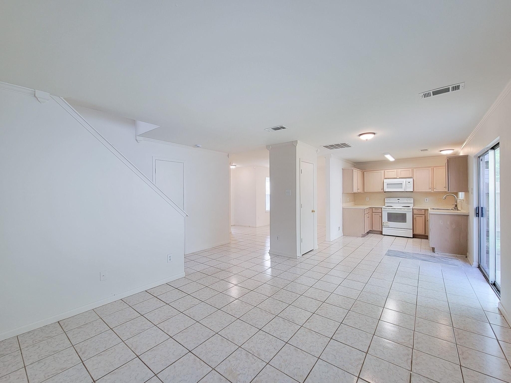 11810 Rolling Stream Drive - Photo 10