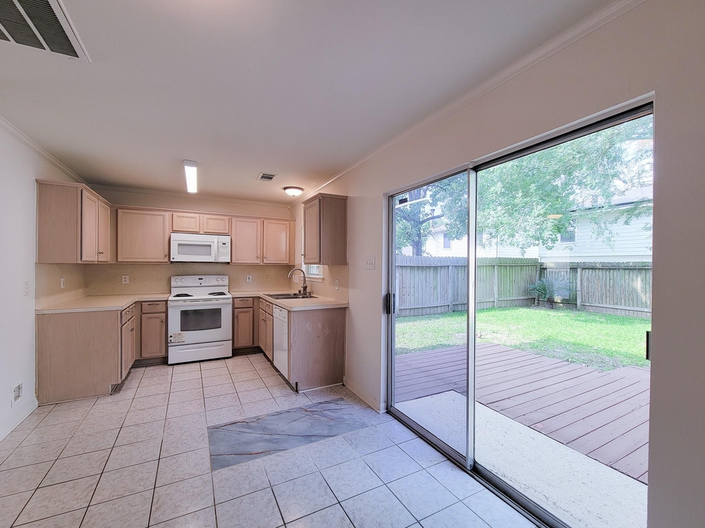 11810 Rolling Stream Drive - Photo 13