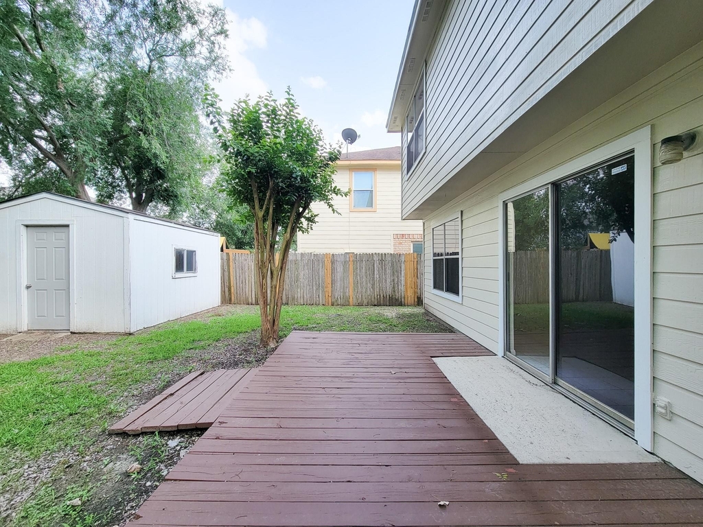 11810 Rolling Stream Drive - Photo 39
