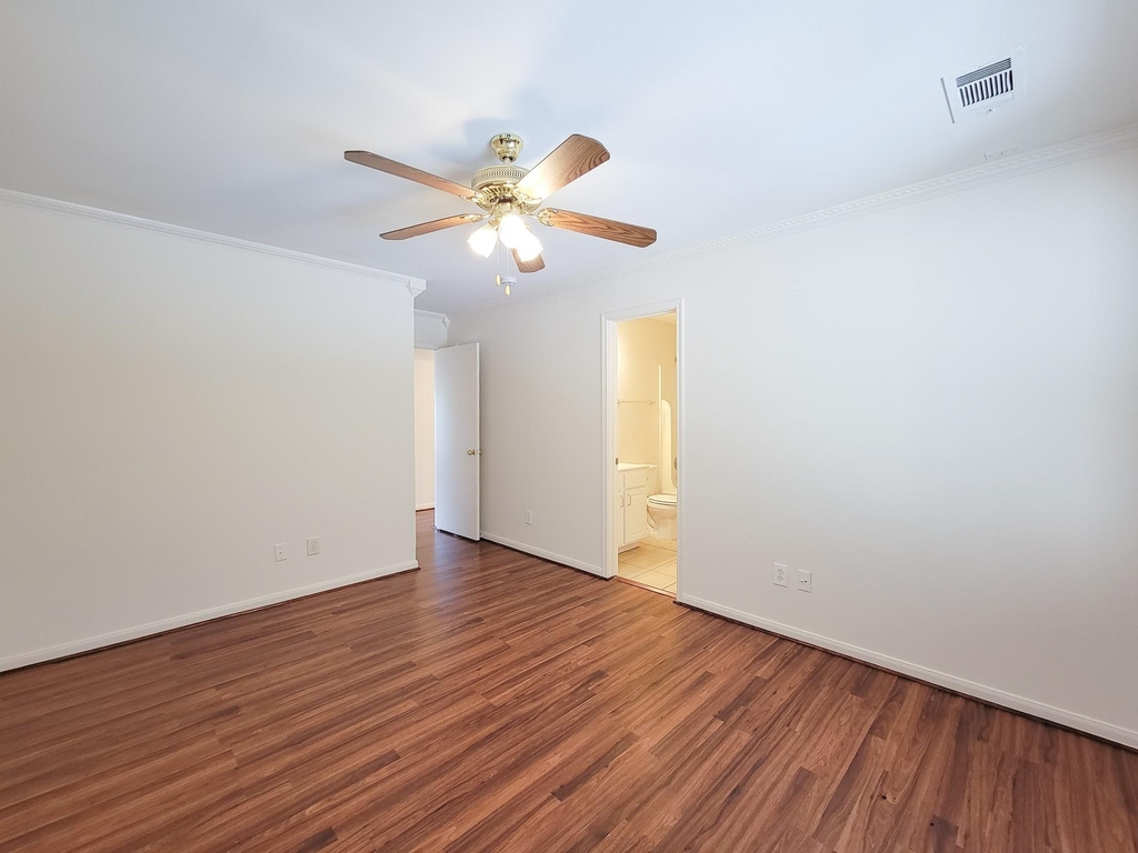 11810 Rolling Stream Drive - Photo 21