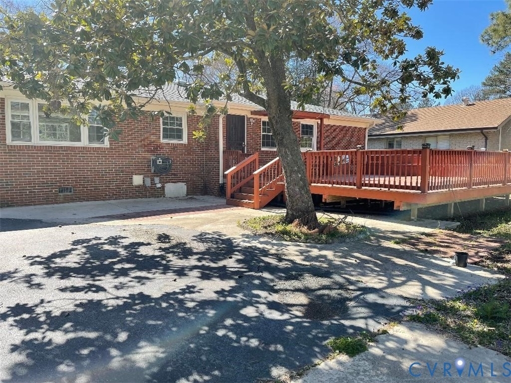 1612 Delma Drive - Photo 1