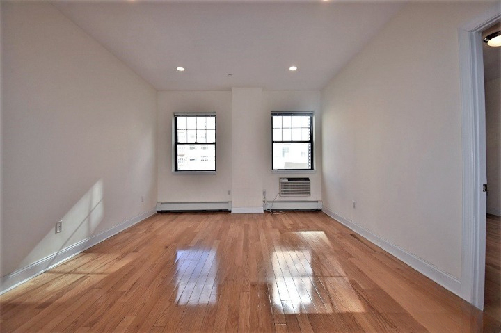 101 Clinton Street - Photo 3