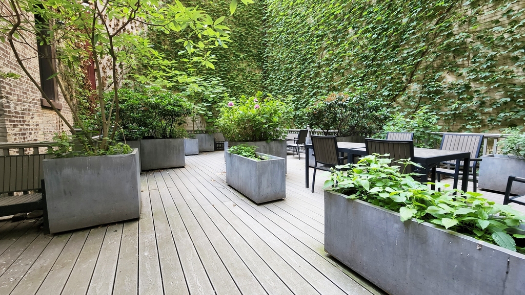 101 Clinton Street - Photo 14