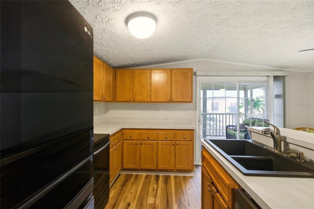 15 N Cardinal - Photo 10