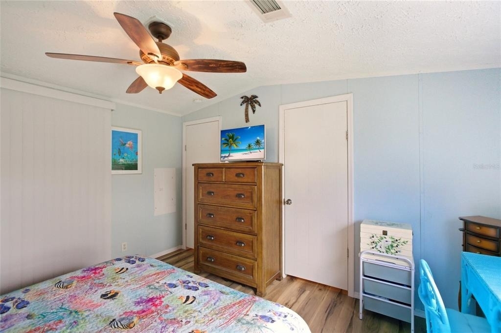 15 N Cardinal - Photo 18