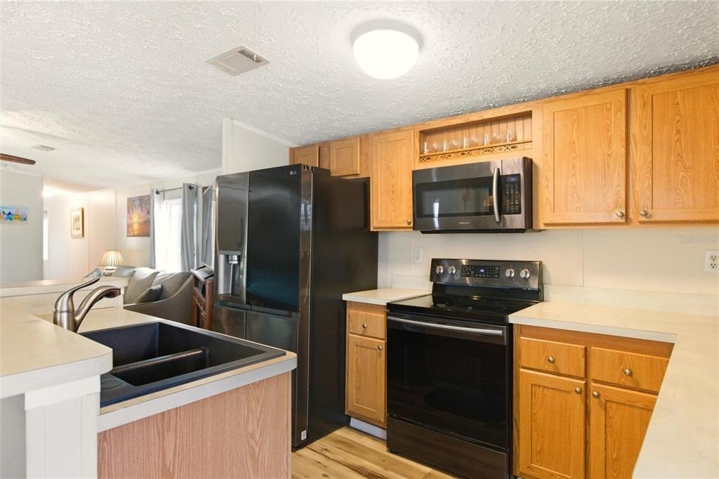 15 N Cardinal - Photo 12