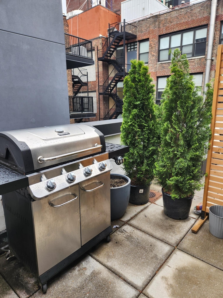 132 West 26th Street - Photo 3