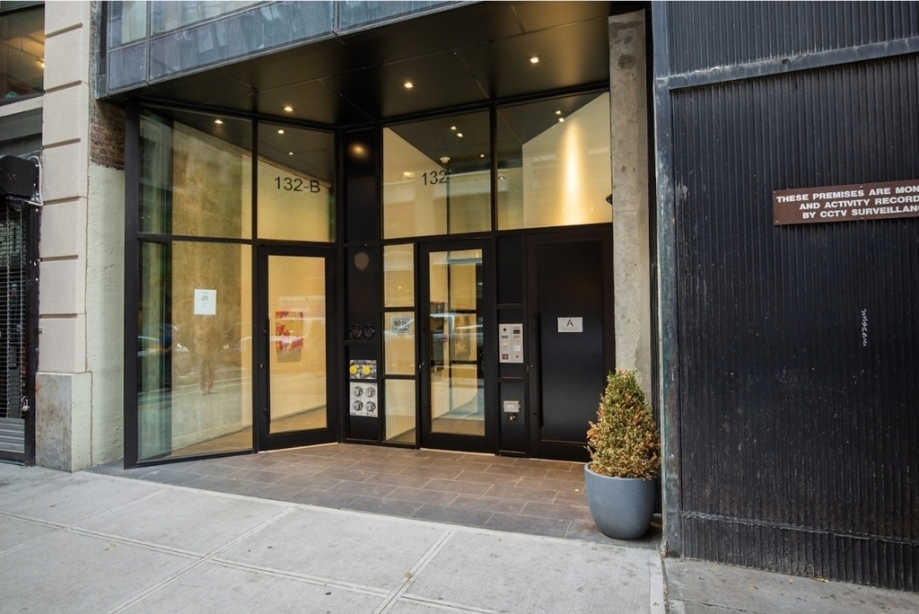 132 West 26th Street - Photo 9