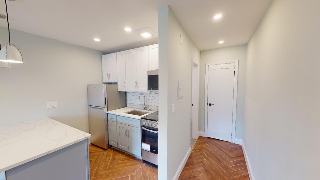 66-55 Booth Street - Photo 3